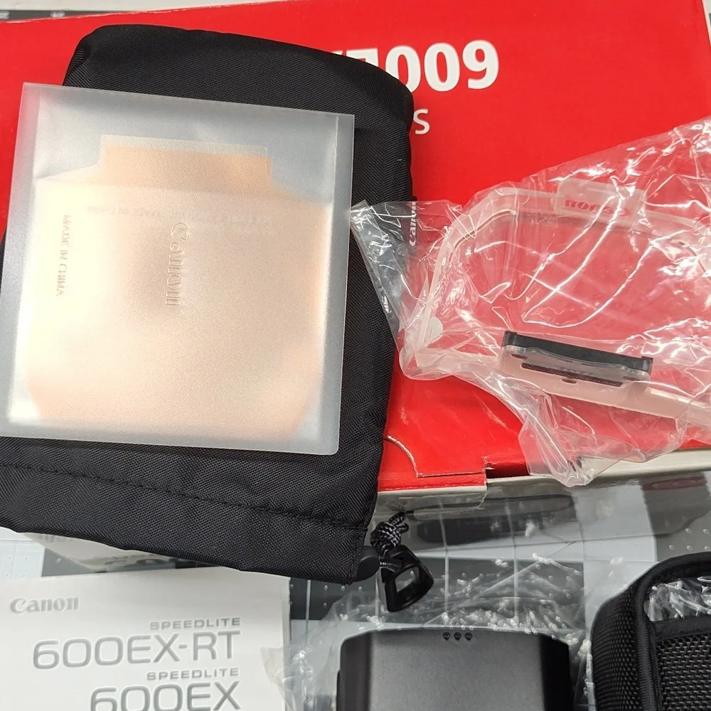 Canon Speedlite 600EX-RT Flash Kit